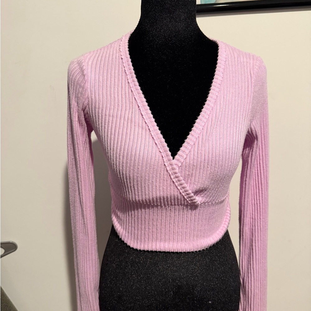Wild Fable Light Pink V-Neck Sweater
